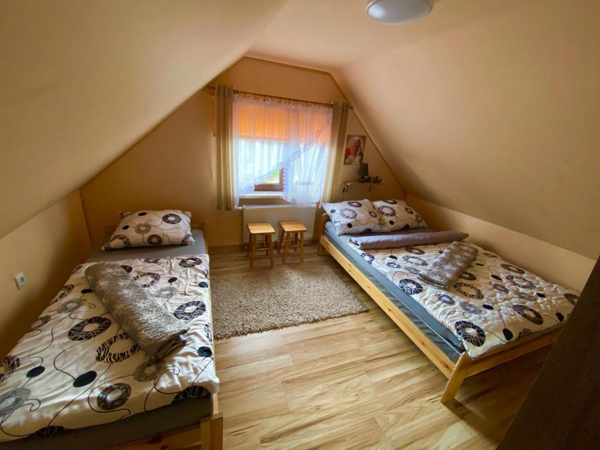 Domek Caloroczny "U Haliny" Mutne Buitenkant foto
