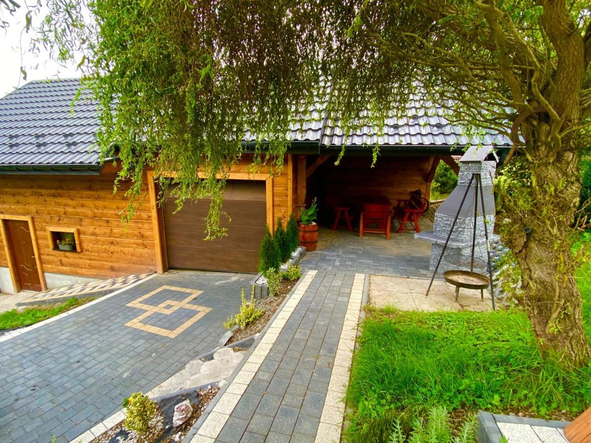Domek Caloroczny "U Haliny" Mutne Buitenkant foto