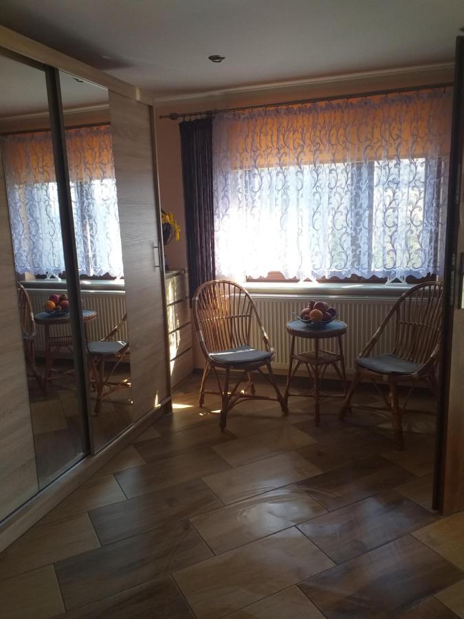 Domek Caloroczny "U Haliny" Mutne Buitenkant foto
